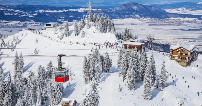 Munții Bucegi în toate anotimpurile – Activități outdoor pentru fiecare sezon Munții Bucegi în toate anotimpurile – Activități outdoor pentru fiecare sezon