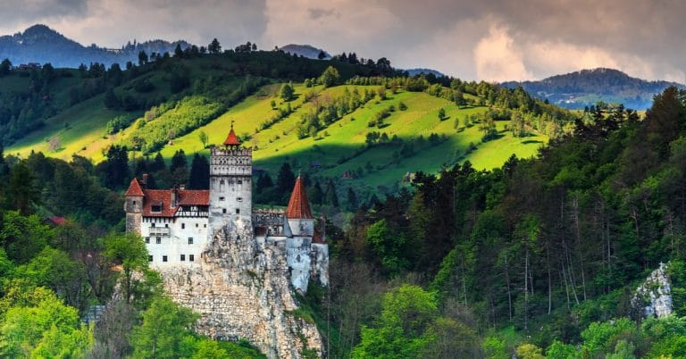 Castelul Bran și legendele lui Dracula